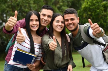 Becas de Honor y exoneración de exámenes preparatorios 2019
