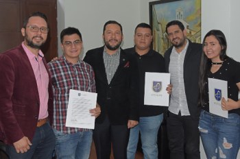 Homenaje a Uniautónomos que participaron en Hult Prize