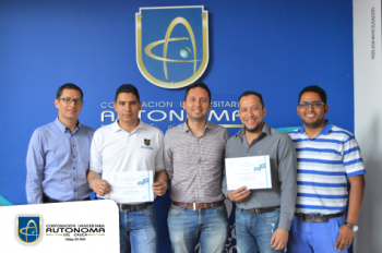 La División de Tecnología y Medios Educativos de la Uniautónoma del Cauca, se capacita activamente.