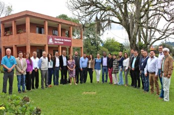 Uniautónoma del Cauca en el Consejo Gremial y Empresarial, junto a Gobernador Electo