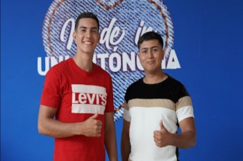 Uniautónomos se gradúan con registro de software y certificación internacional 